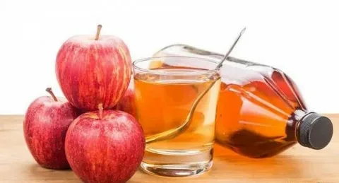 سرکه سیب شیرین طبیعی و بدون افزودنی